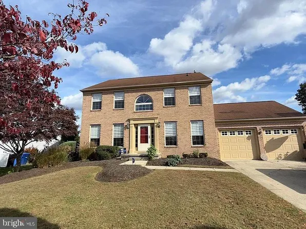 3 Teaberry Ln, Delran, NJ 08075