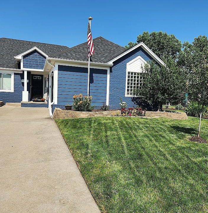 2nd image of 27685 Cedar Glen Dr