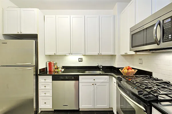 Sold by Corcoran | media 17