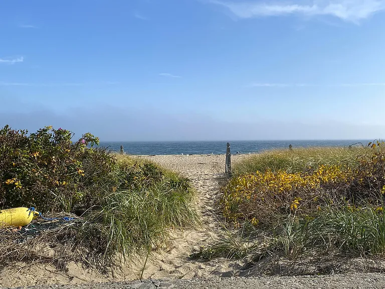 Private path to the beach