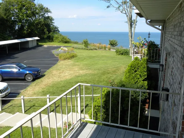 3622 Lakeshore Dr APT G6, Saint Joseph, MI 49085