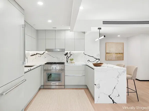 350 West 44th Street image 1 of 7