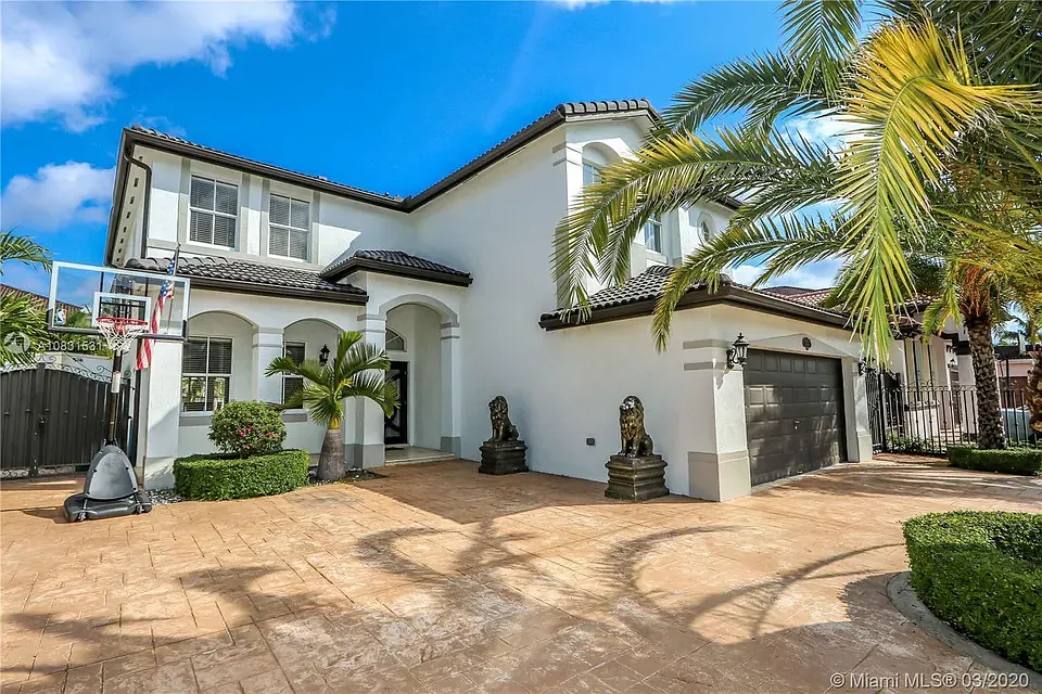 4 bed, 3.5 bath, 3123 sqft, $4,200 — Photo 4