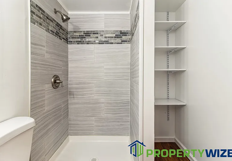 516 Beaumont Ave #B — Photo 14
