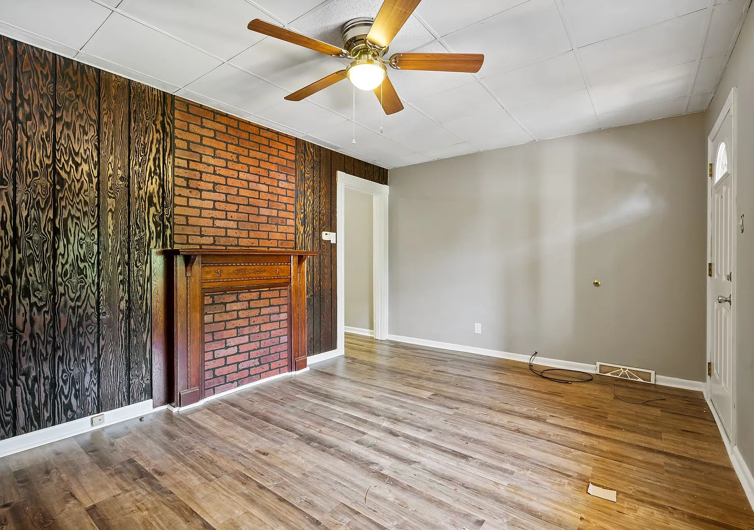 Updated 3 Bedroom on Quiet Street Minutes from Downtown — Photo 1