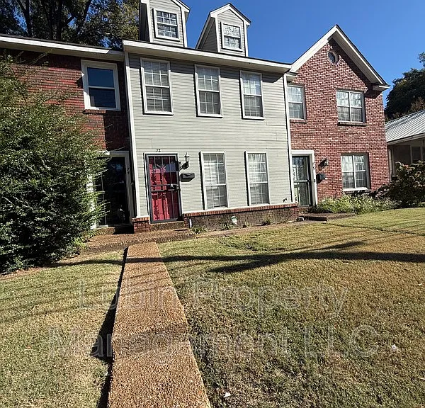 72 N McLean Blvd — Photo 2