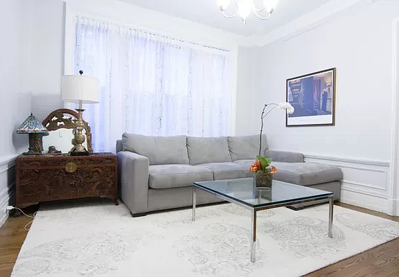 2nd image of 162 W 54th St APT 7E