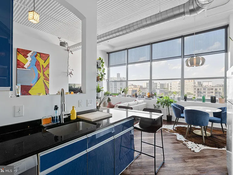 2200 Arch St #28-804 — Photo 8