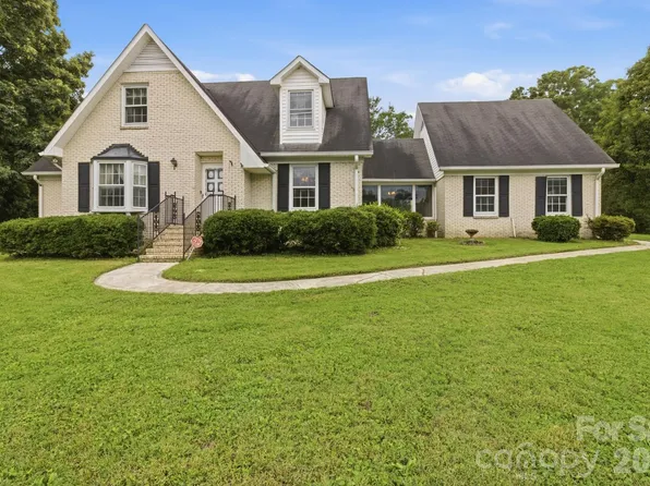 3343 Olde Creek Trl, Matthews, NC 28105