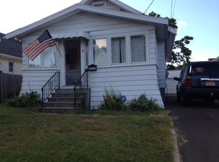 11 Osborne Rd, Colonie, NY 12205