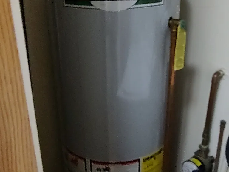 Water Heater - New. Natural Gas