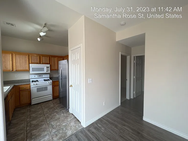 150 Samantha Rose St — Photo 7