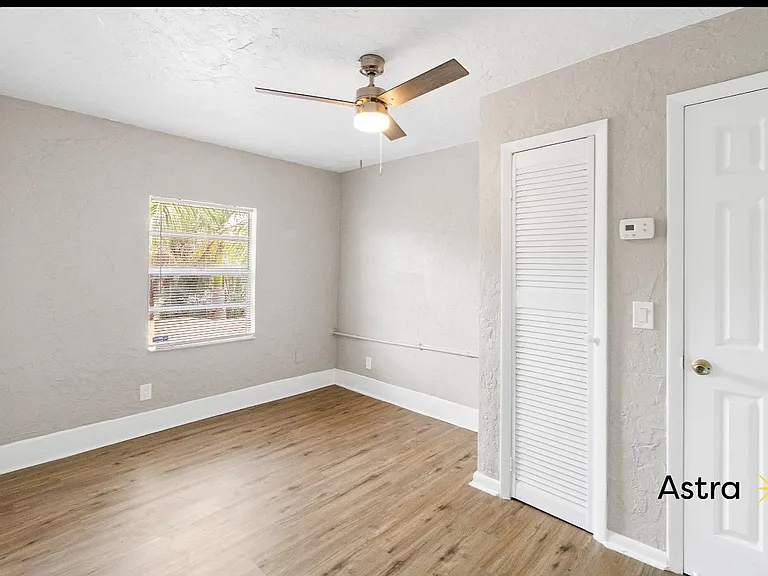 950 18th Ave S #3 — Photo 8