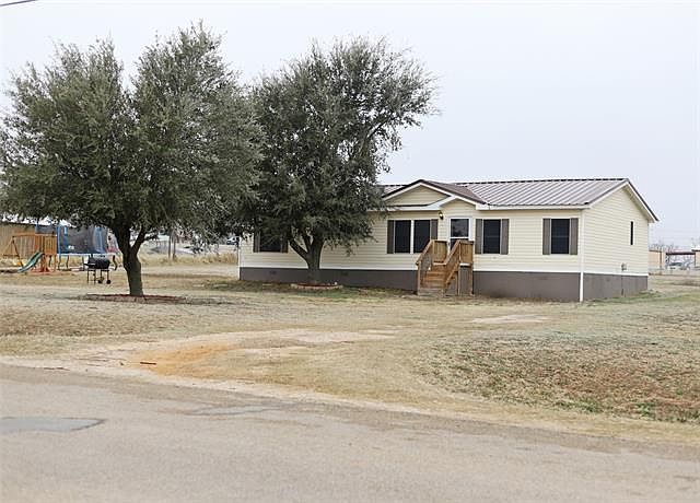 1st image of 106 Hilltop Meadows Dr