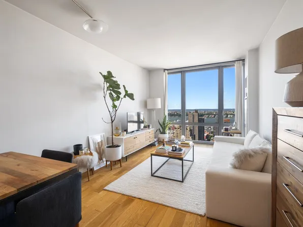310 W 52nd St APT 37C, New York, NY 10019