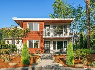 744-746 3rd Ct S, Kirkland, WA 98033