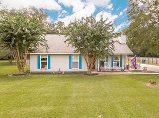 17274 Riverside Ln, Tickfaw, LA 70466