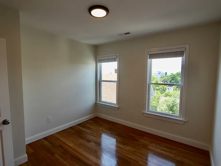 12 Greenwood Pl #4 — Photo 12