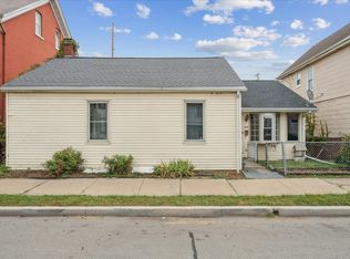 1830 Jackson St, Dubuque, IA 52001