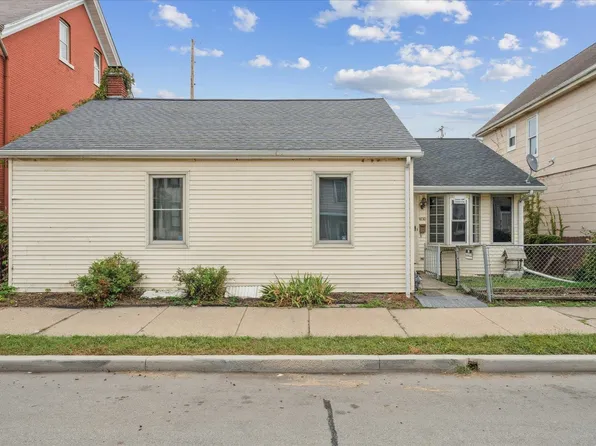 1830 Jackson St, Dubuque, IA 52001