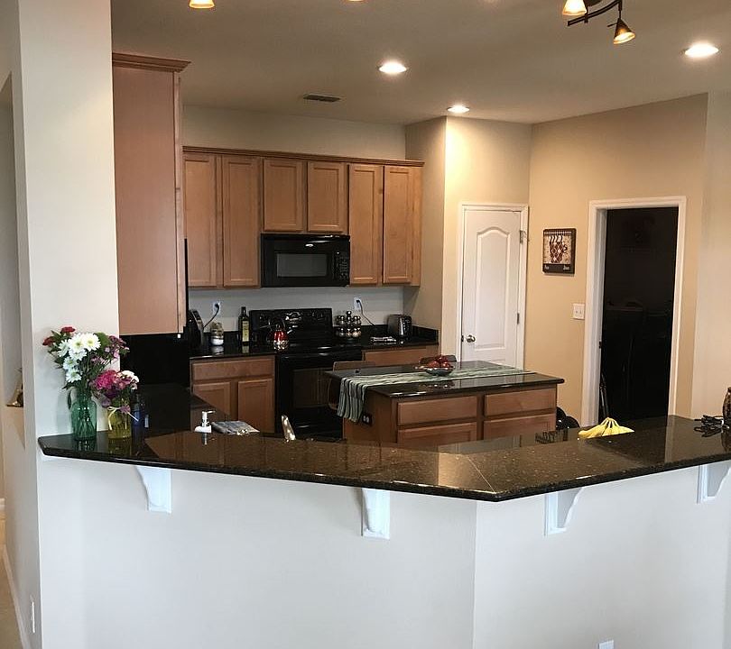 1st image of 3538 Foxchase Dr