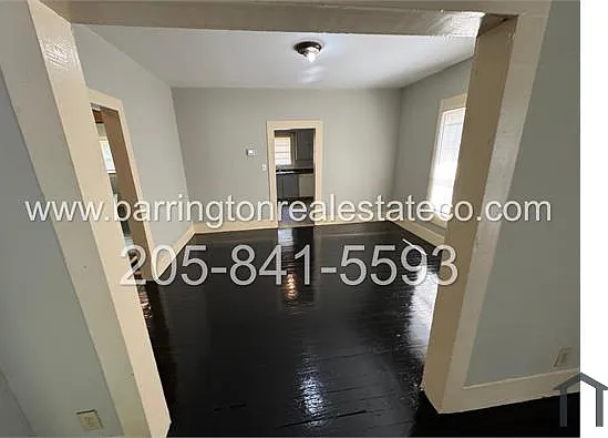 1909 Holbrook Ave — Photo 3