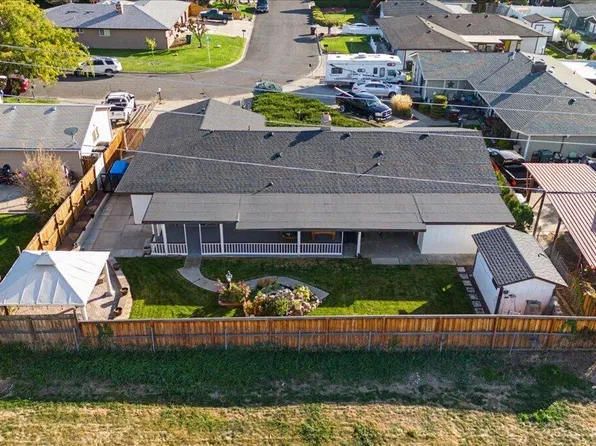 3611 Clinton Way, Yakima, WA 98902