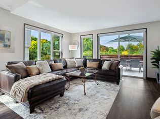 253 Lake St E #208, Wayzata, MN 55391