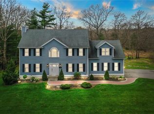 15 Pine Meadow Rd, Seekonk, MA 02771