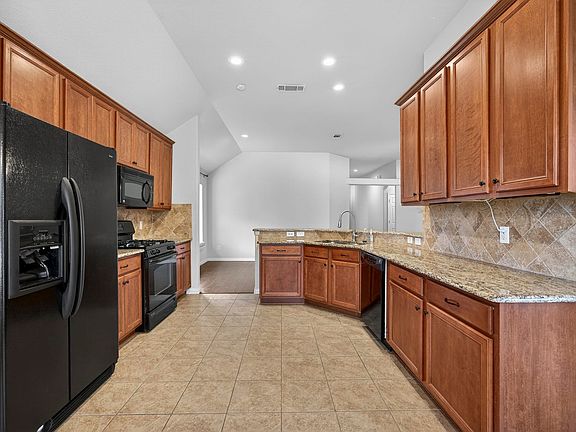 5th image of 8216 Shasta Dr