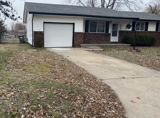217 W Maverick St, Goodman, MO 64843