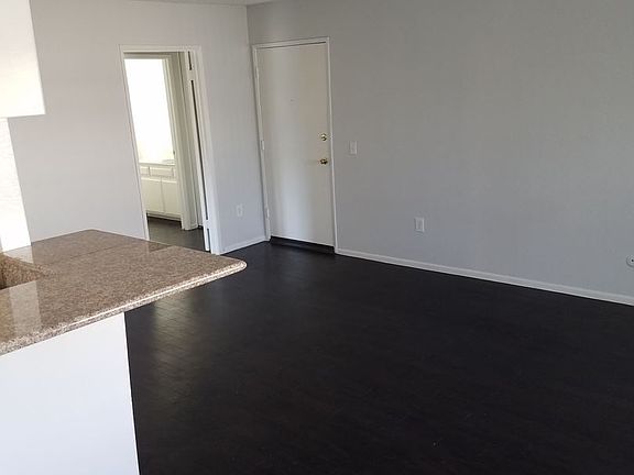 5th image of 5229 Satsuma Ave APT 3
