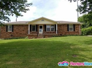 406 Lyle Ln, Dickson, TN 37055