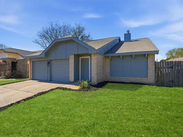 2210 Trail West St, Sugar Land, TX 77478