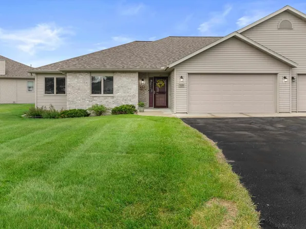 528 Clemens Ct #7, Portage, WI 53901