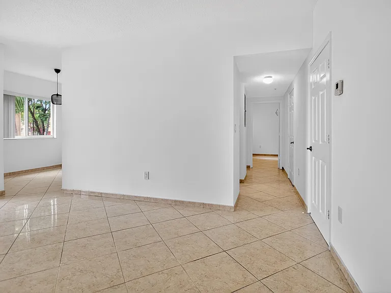 7085 Nova Dr #232 — Photo 2