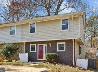 1057 Falling Water Dr SE, Smyrna, GA 30080