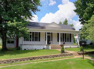 360 W 5th St, Calhoun, KY 42327