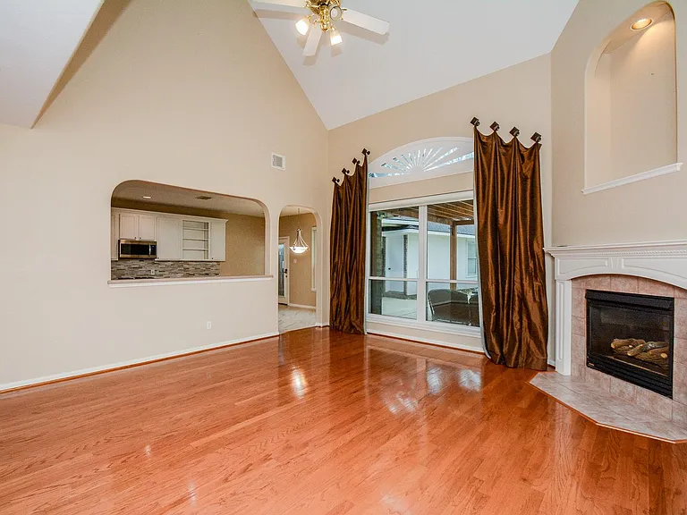 22303 Bridgehaven Dr — Photo 8