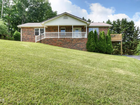 102 Spring Hill Dr, Unicoi, TN 37692