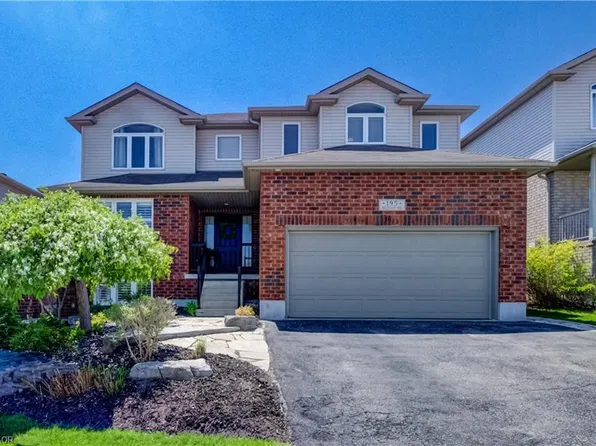 195 Westcliff Way, Cambridge, ON N1S 5C2