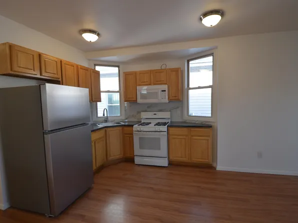 211 Duncan Avenue image 5 of 14