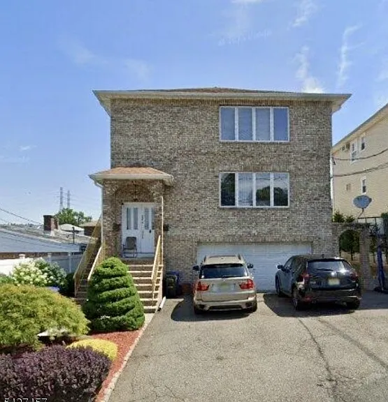 254 Crystal St — Photo 1