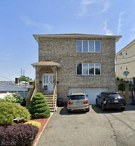 254 Crystal St Photo 1