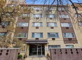 6619 N Sheridan Rd APT 401, Chicago, IL 60626