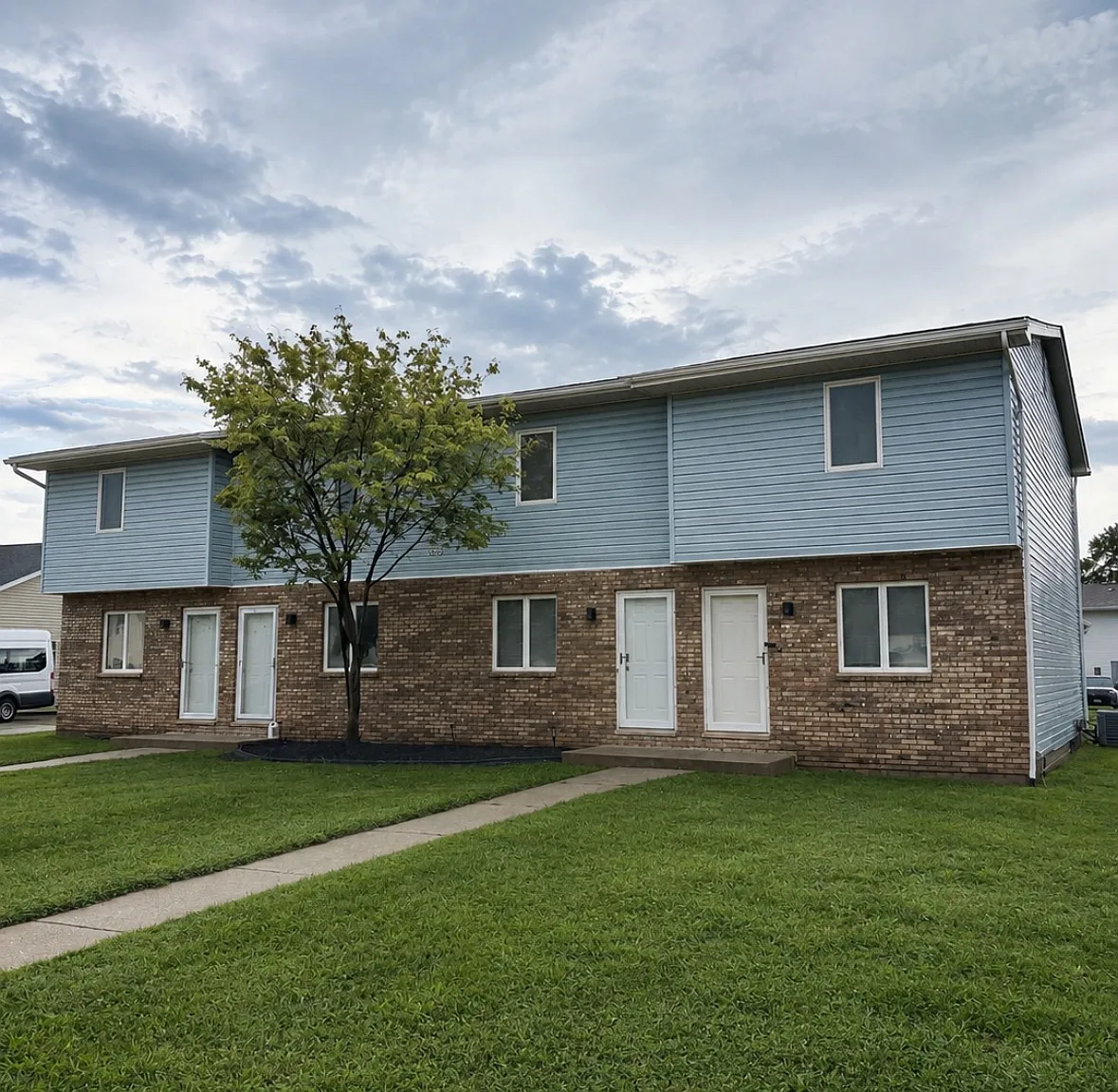 2 bed, 1.5 bath, $1,295 — Photo 1