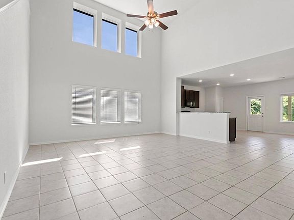 4th image of 5319 Rivers Edge Dr