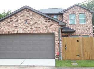 4803 Forest Ct, Baytown, TX 77521
