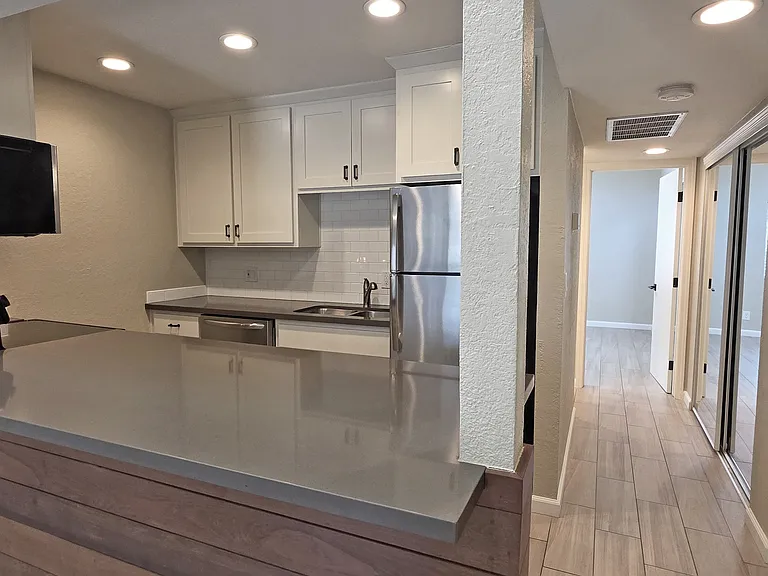 2222 I St #15 — Photo 3