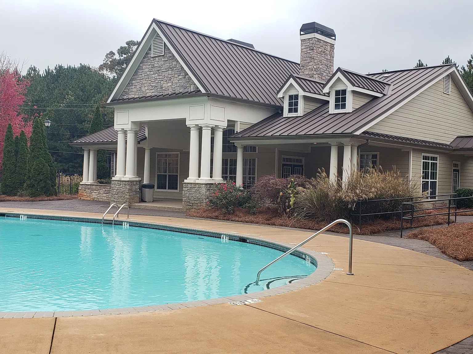 Village Highlands — Photo 3